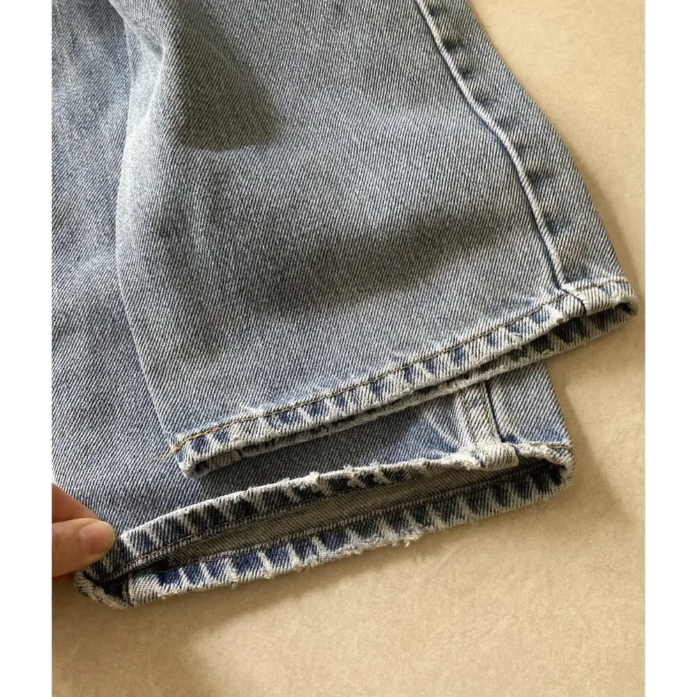 Vintage Levi’s 550 Relaxed Fit Straight Leg Light Wash 90s Y2k Mid Rise 32x34